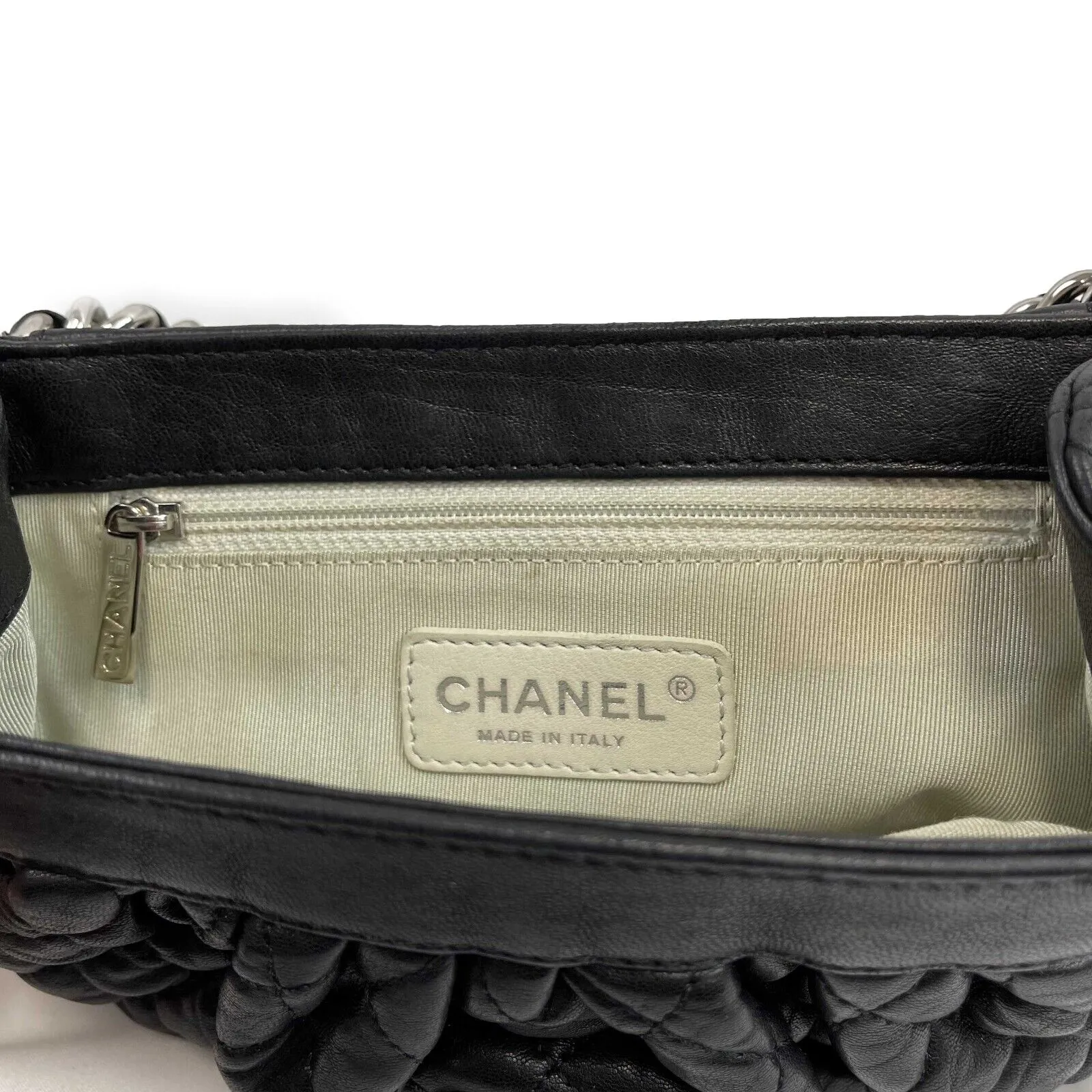 Chanel - Excellent - CC Washed Lambskin Quilted Chain Around Crossbody