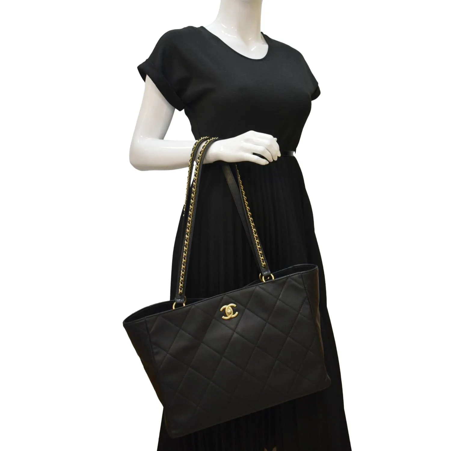 CL Shopping Quilted Leather Tote Bag Black