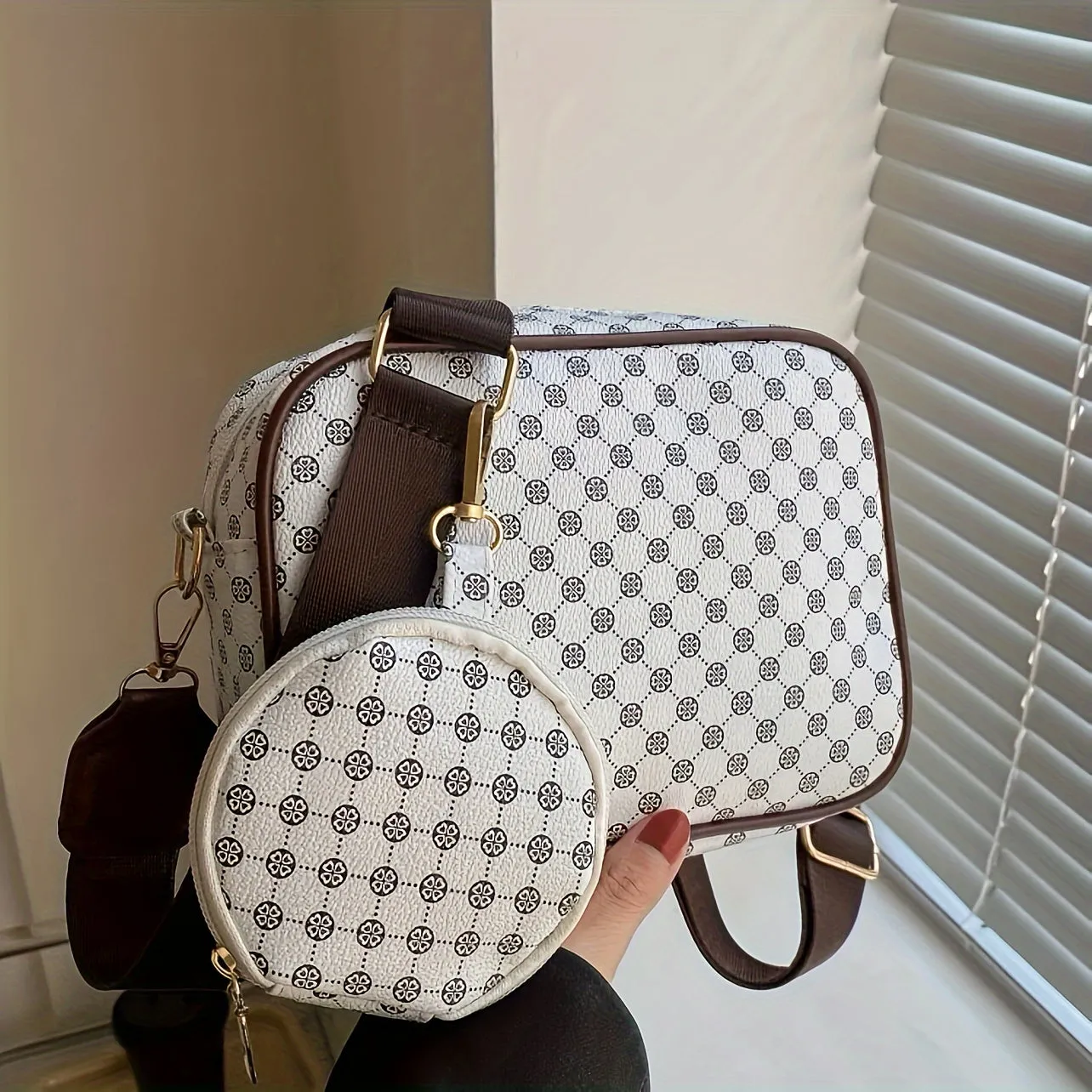 Elegant Women's Geometric Crossbody Bag Set with Coin Purse | Secure Zip | Chic Plaid Lined, Durable & Versatile PU Shoulder Bag