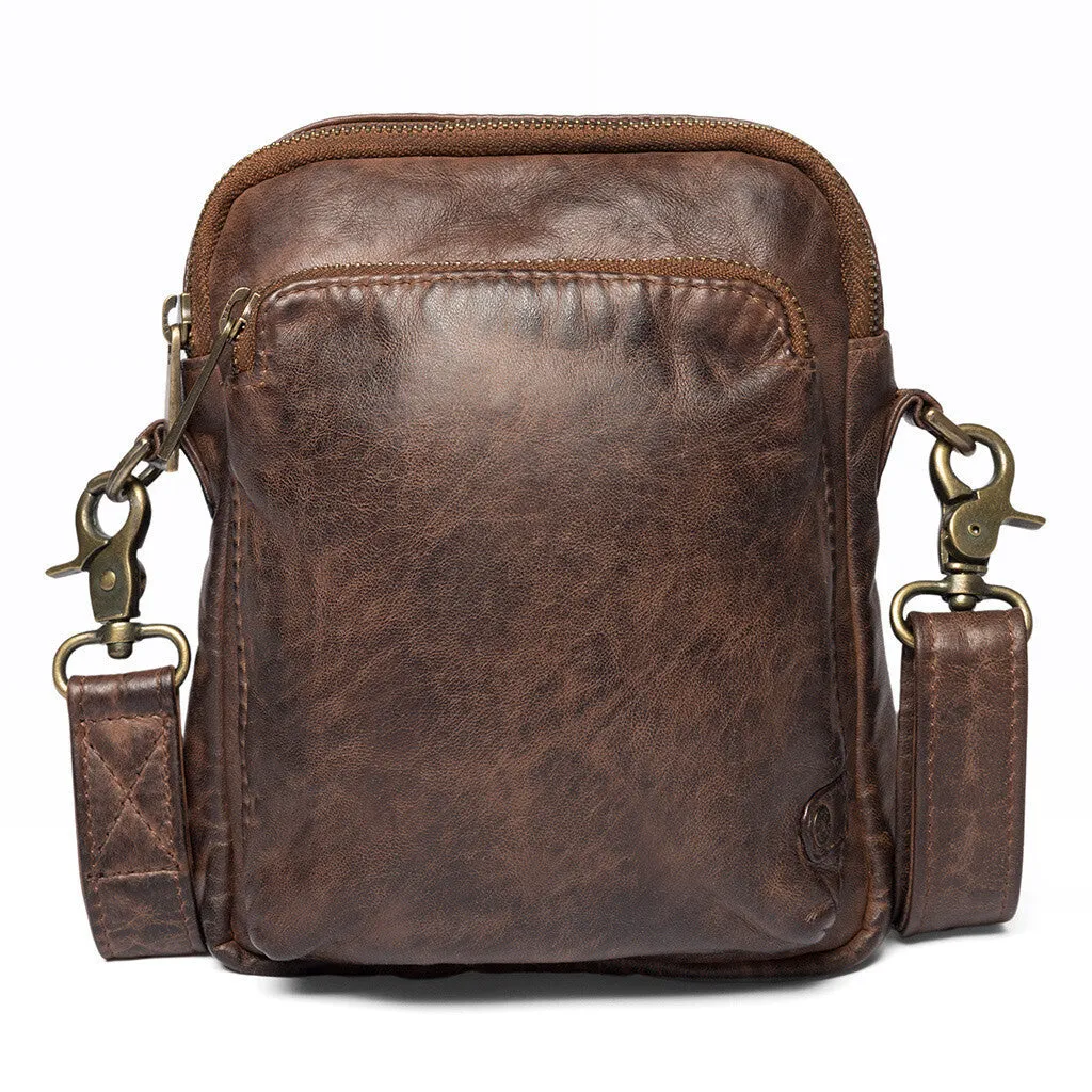 Mobile bag in delicious leather quality / 15818 - Winter brown