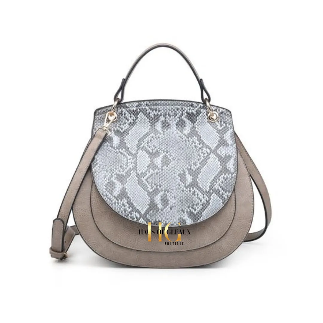 Zinus Saddle Handbag